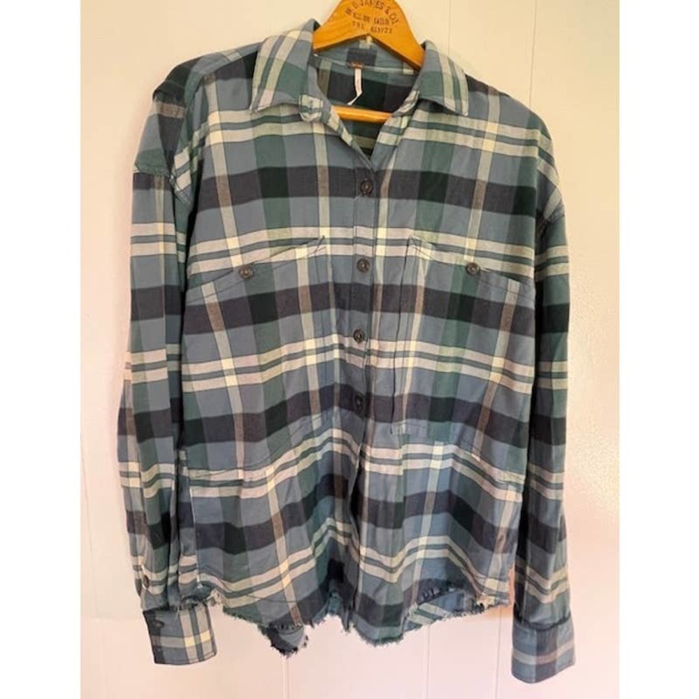Free People Women's Plaid‎ Button Up Long Sleeve Shirt w/ Raw Edge Hem Size XS